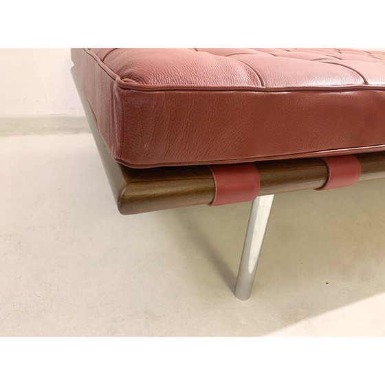 Image 1 of Lit de jour en cuir bordeaux Barcelona vintage par Ludwig Mies van der Rohe pour Knoll, 1990