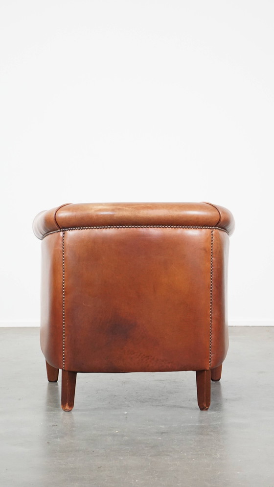 Image 1 of Fauteuil club en cuir de bœuf avec finition rivetée
