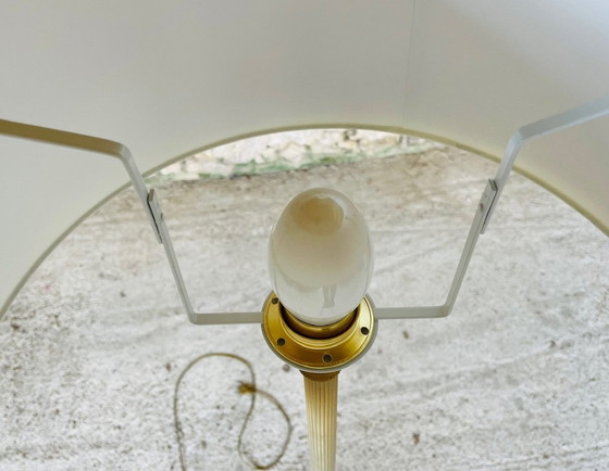 Image 1 of Vintage, Lampadaire avec décor en laiton doré, 1960S