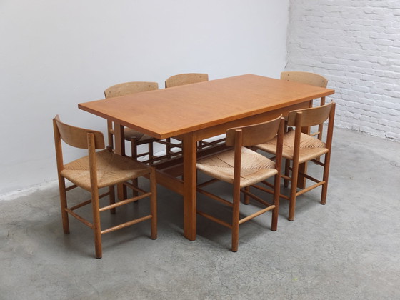 Image 1 of Table de salle à manger extensible 'N-Line' en chêne par P&J Neirinck, 1968