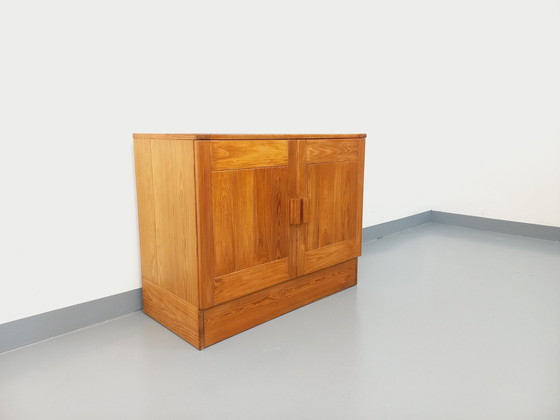 Image 1 of Meuble De Rangement Style Charlotte Perriand Les Arcs Vintage En Pin Des Années 60 70