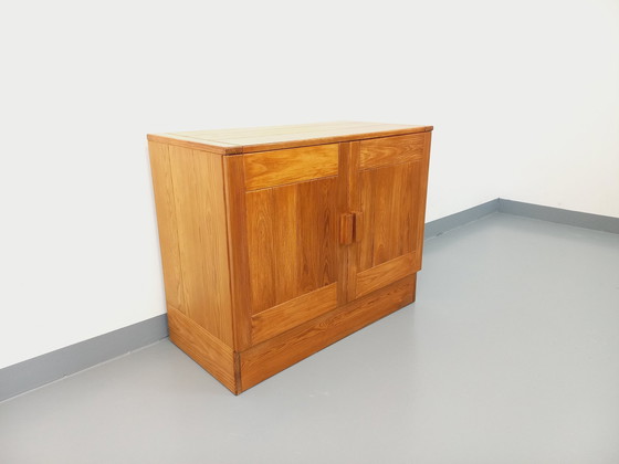 Image 1 of Meuble De Rangement Style Charlotte Perriand Les Arcs Vintage En Pin Des Années 60 70