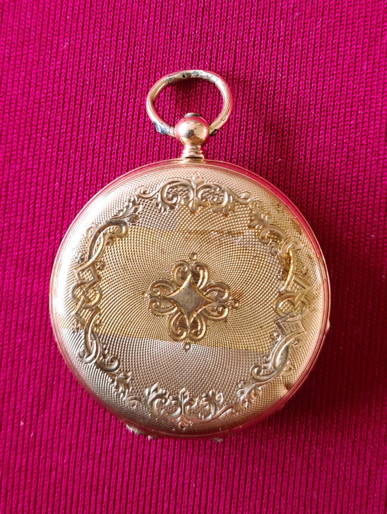 Image 1 of Montre suspendue en or jaune pour dames. Vers 1870