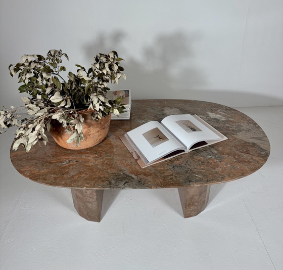 Image 1 of Table basse en marbre