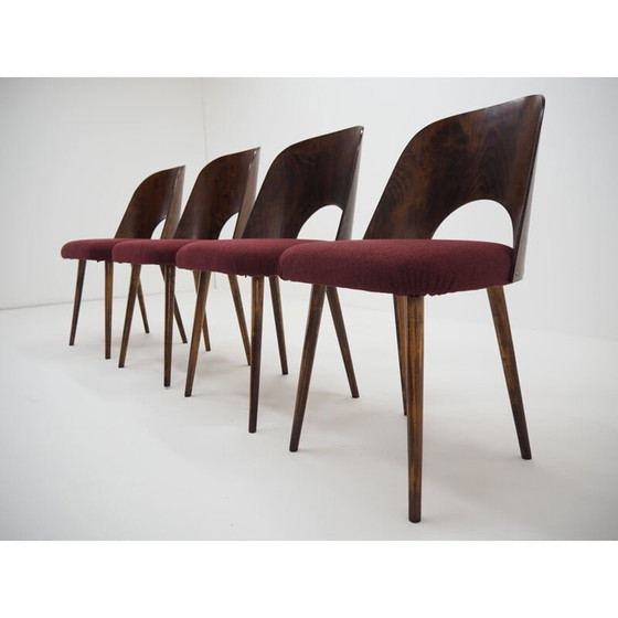 Image 1 of Ensemble de 4 chaises de salle à manger en hêtre Oswald Haerdtl pour TonThonet, Tchécoslovaquie années 1960