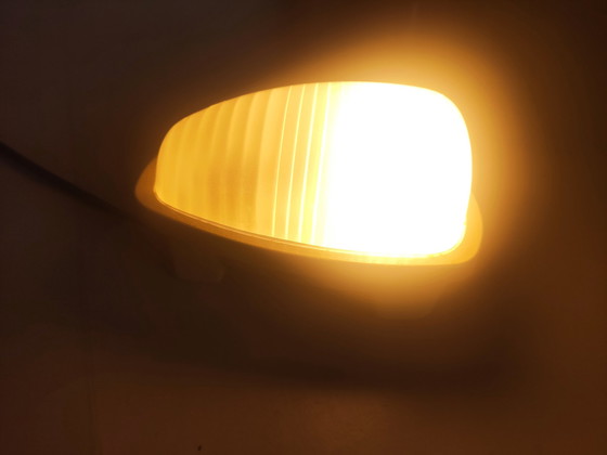 Image 1 of Lampe vintage en holophane