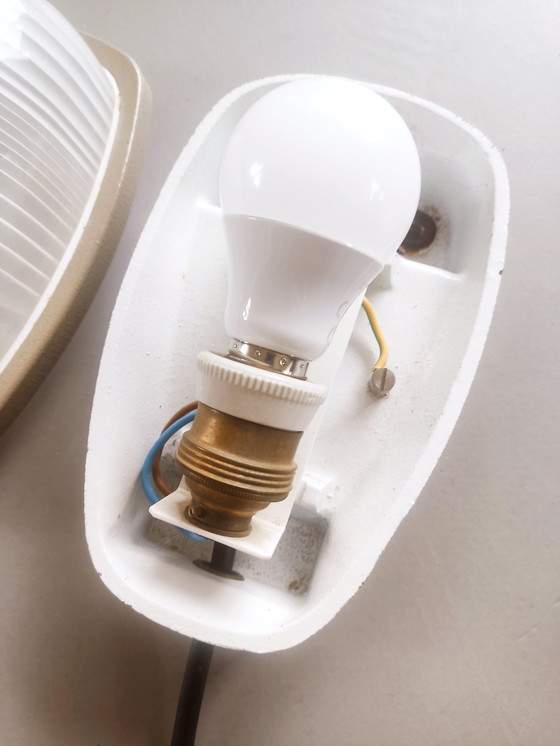 Image 1 of Lampe vintage en holophane