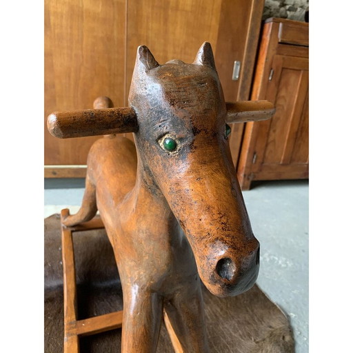 Cheval à bascule vintage en bois