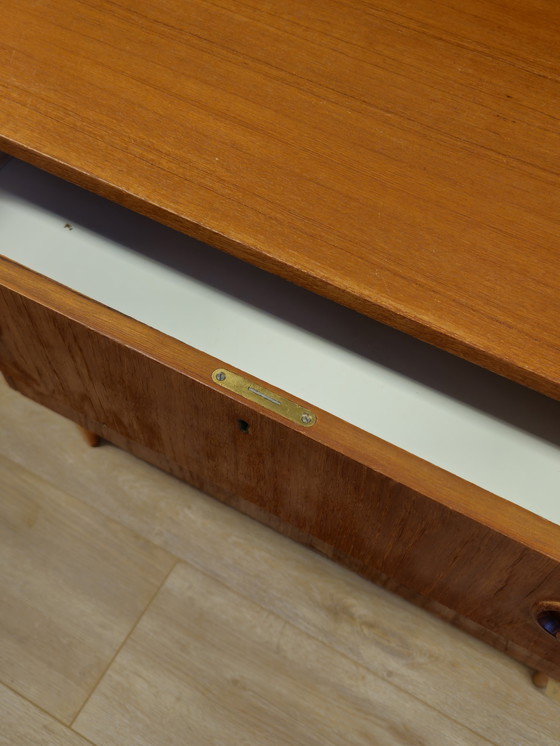 Image 1 of Commode vintage Commode Armoire Armoire de couloir