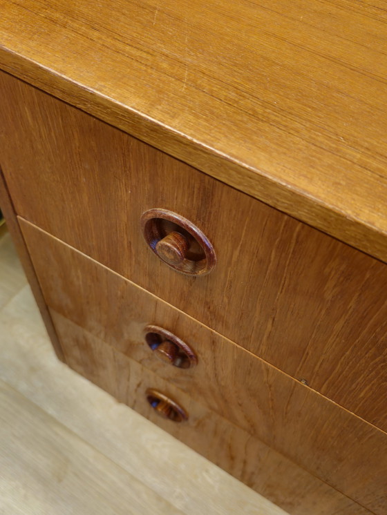 Image 1 of Commode vintage Commode Armoire Armoire de couloir