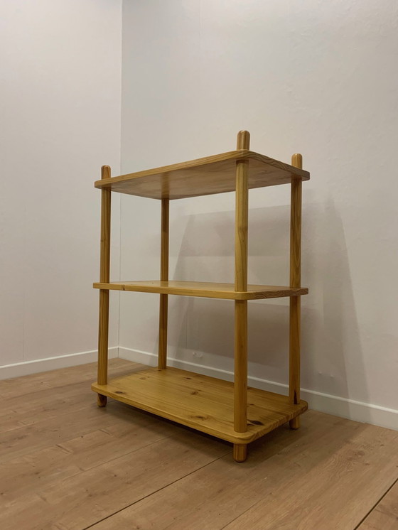 Image 1 of Etagère vintage en pin dans le style de Willem Lutjens