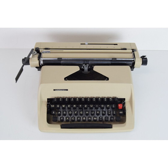 Image 1 of Machine à écrire du milieu du siècle, Tchécoslovaquie, années 1980