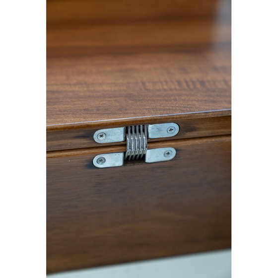 Image 1 of Table basse vintage en placage de noyer par Michelucci et Giovanni, 1970