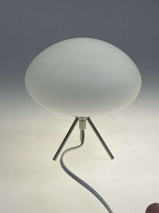 Image 1 of Lampe d'OVNI sur trépied de l'ère spatiale, France 1980's