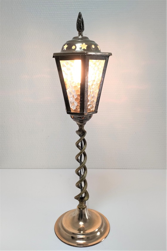 Image 1 of Lampe Laiton Torsadé Et Verre Début Xxème