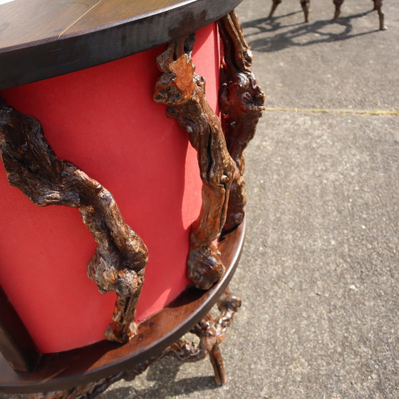 Image 1 of Comptoir de bar sculptural en bois de vigne avec une grande étagère murale en bois de vigne-50S