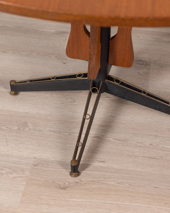 Image 1 of Table ronde en bois des années 60, conçue par Carlo Ratti pour Lissoni