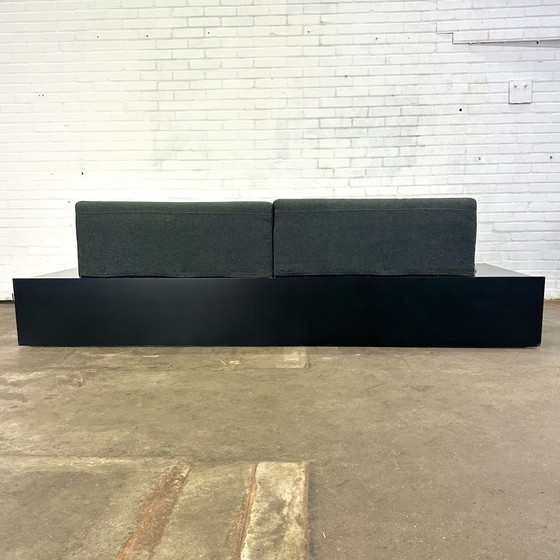 Image 1 of Harvink The Mission Sofa With Black Frame Dark Grey Upholstery (Canapé Mission avec structure noire et tapisserie gris foncé)