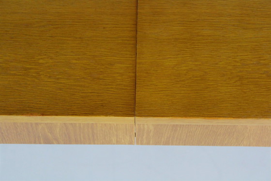 Image 1 of Table de salle à manger à rallonge en chêne restauré par Jindřich Halabala, 1950S