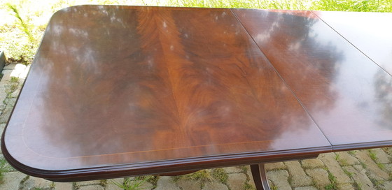 Image 1 of Table à coulisse héroïque en acajou