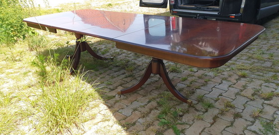 Image 1 of Table à coulisse héroïque en acajou