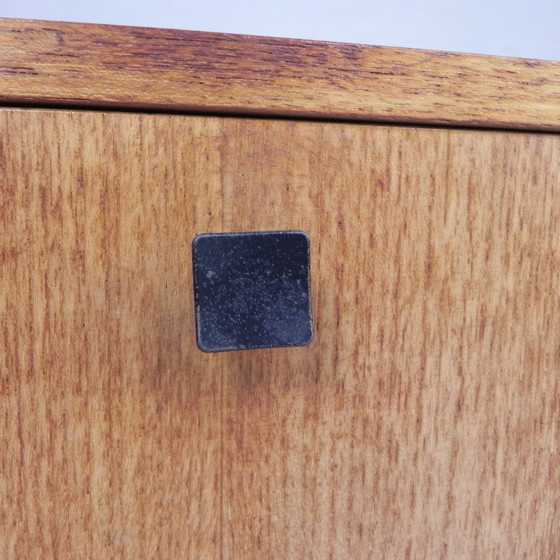 Image 1 of Table de chevet à pieds fuselés, années 1960