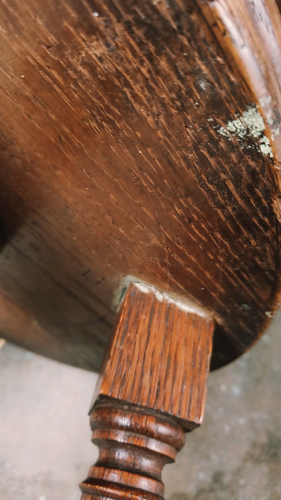 Image 1 of Tabouret de piano en chêne ancien 1880 Napoléon III