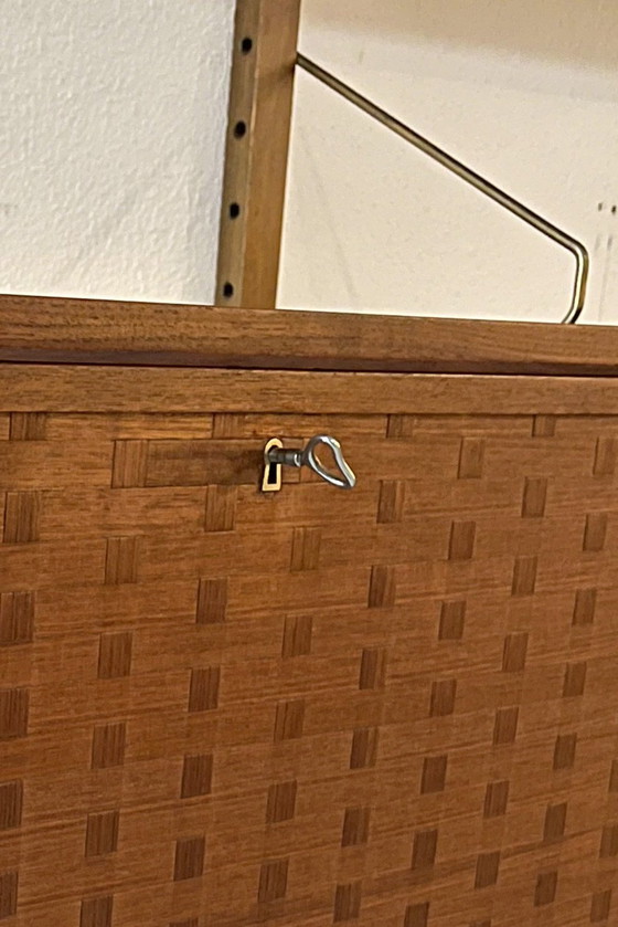 Image 1 of Poul Cadovius Wall System ; 1 armoire, 4 montants et 10 étagères
