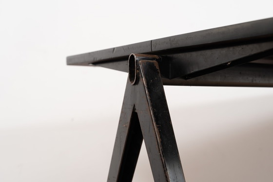 Image 1 of Table à compas pyramidale par Wim Rietveld