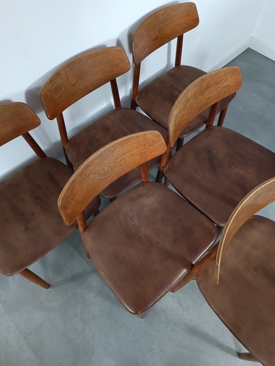 Image 1 of Chaises de salle à manger vintage danoises par Harry Østergaard