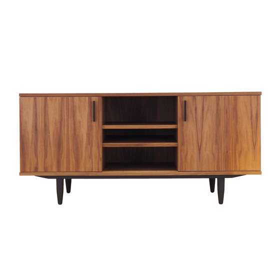 Image 1 of Armoire en noyer, design scandinave