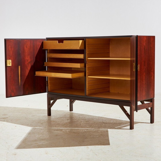 Image 1 of Armoire vintage modèle A 232 en palissandre et laiton par Børge Mogensen pour Fdb Møbler, 1960