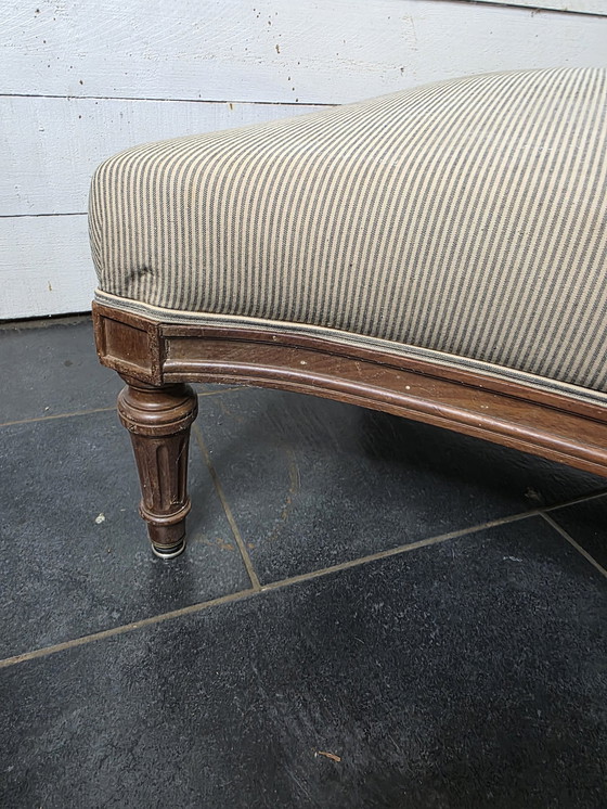 Image 1 of Repose-Pied Style Louis XVI