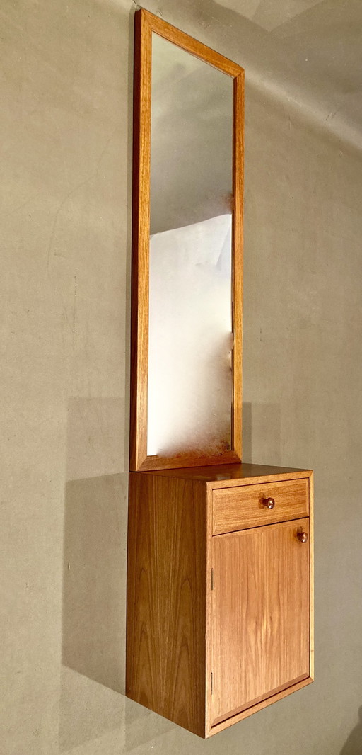 Ensemble Suspendu Modulable Commode Et Miroir Design Scandinave.