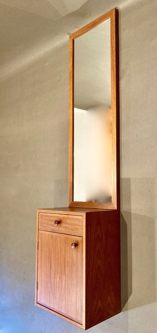 Ensemble Suspendu Modulable Commode Et Miroir Design Scandinave.