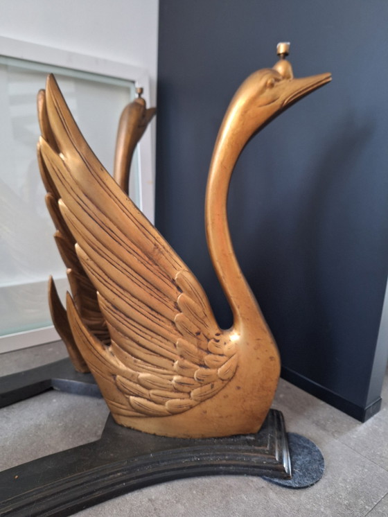 Image 1 of Table vintage à base de cygne Hollywood Regency