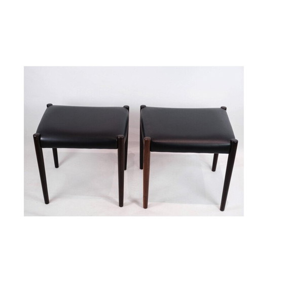 Image 1 of Paire de tabourets vintage en bois de rose et cuir noir, Danemark 1960