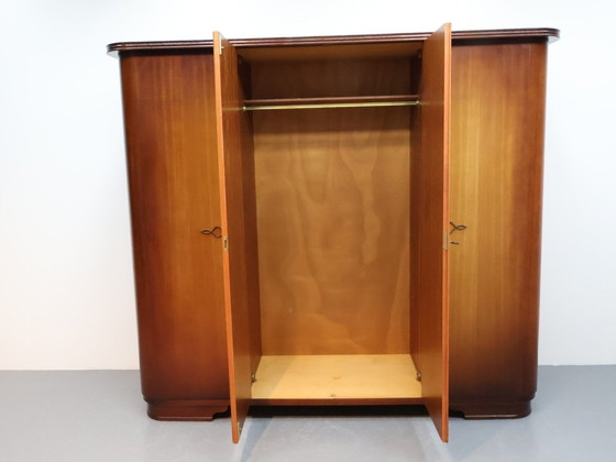 Image 1 of Armoire Vintage 4 Portes