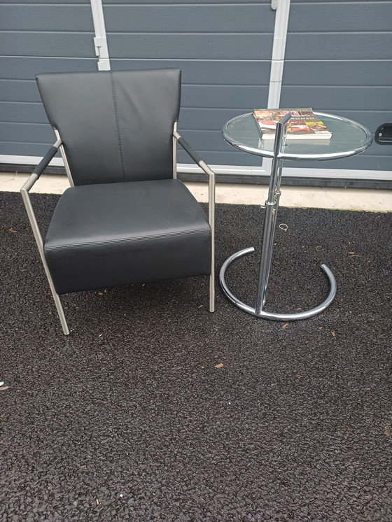 Image 1 of Fauteuil en cuir noir de Movani