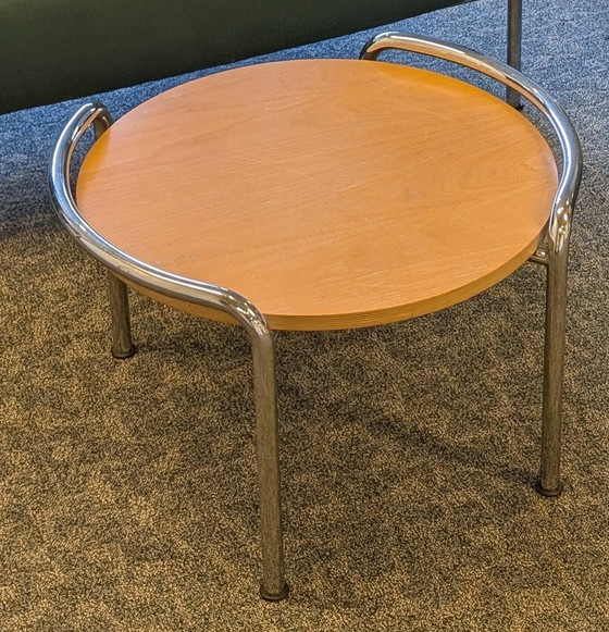 Image 1 of Table, banc et fauteuil Thonet S3002 et S3001