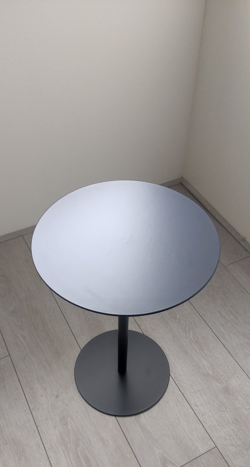 Table d'appoint moderne noire en acier