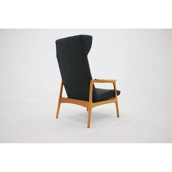 Image 1 of Fauteuil Wing vintage en bois de chêne et bouclé, Tchécoslovaquie, années 1960