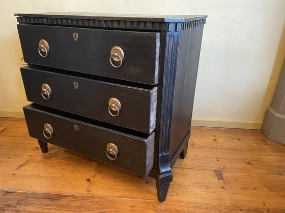 Image 1 of Commode Dresser Dutch