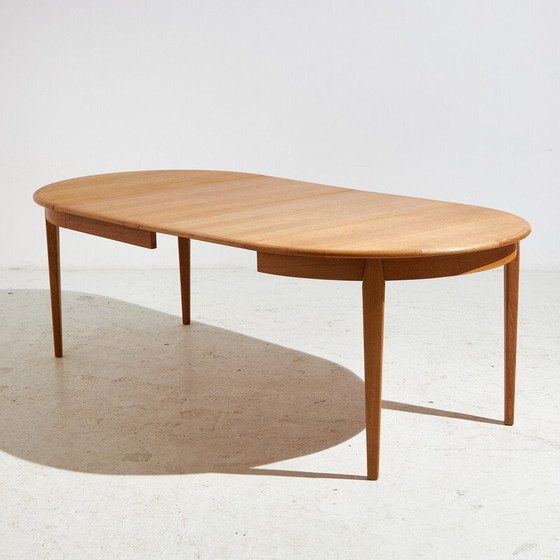 Image 1 of Table de salle à manger vintage en bois avec 2 rallonges pour H. Sigh et Fils, 1960