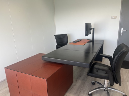 Poltrona Frau Ceo Cube Desk