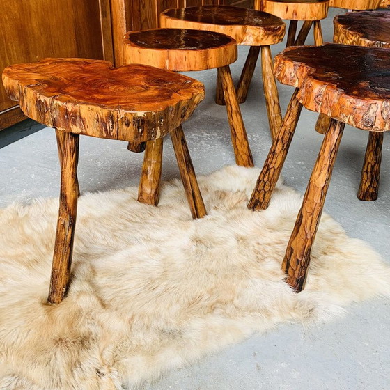 Image 1 of Ensemble de 7 tabourets en bois vintage avec table basse