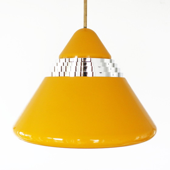 Image 1 of Lampe pendante à cône jaune par Kazuo Motozawa pour Staff, 1970S