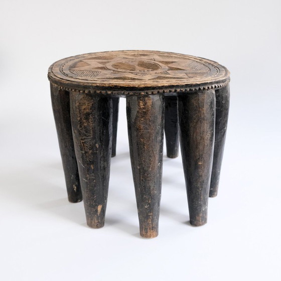 Image 1 of Tabouret vintage en bois sculpté à la main, Nigeria 1950