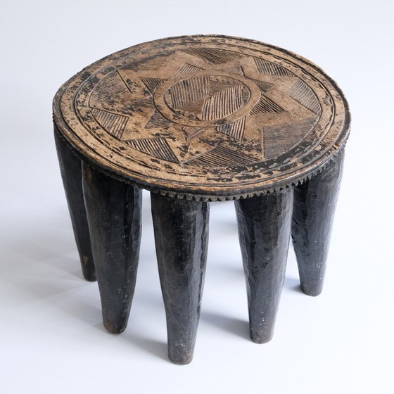 Image 1 of Tabouret vintage en bois sculpté à la main, Nigeria 1950