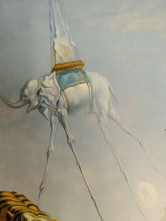 Image 1 of Salvador Dali : "Rêve causé par une abeille volant autour d'une grenade, une seconde avant le réveil".